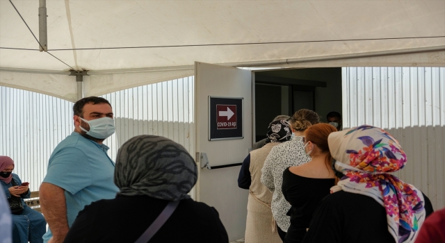 İstanbul’da, aşılamada öncelikli gruba dahil edilen meslek grupları aşılanıyor