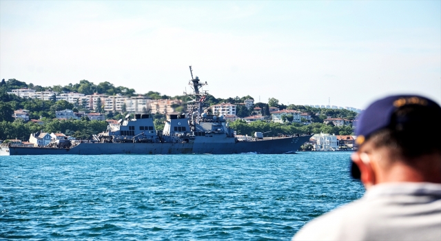 ABD savaş gemisi İstanbul Boğazı’ndan geçti