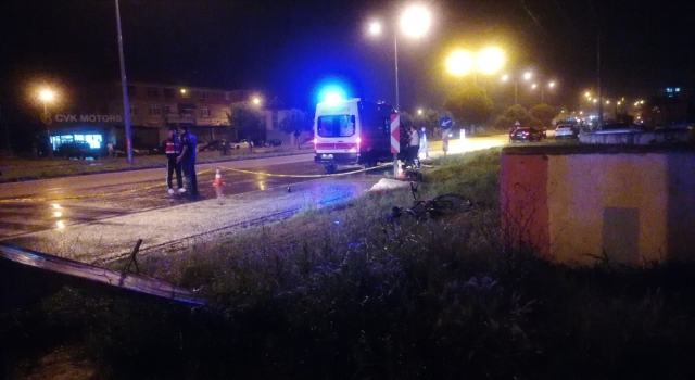 Samsun’da otomobilin çarptığı bisiklet sürücüsü yaşamını yitirdi