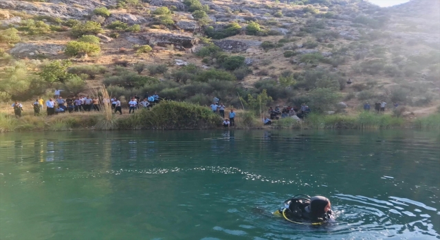 Gaziantep’te balık tutmak isterken Fırat Nehri’ne düşen genç hayatını kaybetti