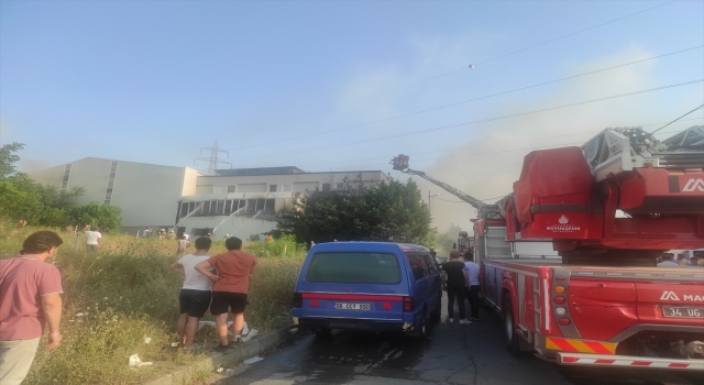 Ataşehir’de iş yeri yangını