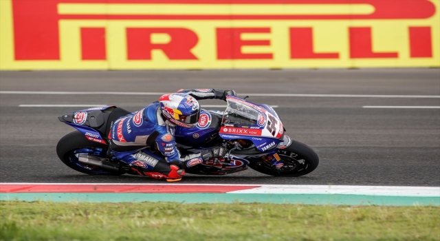 Milli motosikletçi Toprak Razgatlıoğlu, Endonezya’da superpole yarışında birinci oldu