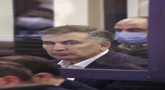 Eski Gürcistan Cumhurbaşkanı Saakaşvili ilk kez hakim karşına çıktı