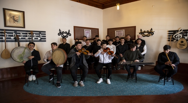 Erdoğan’ın eşlik ettiği musiki topluluğu öğrencileri, yurt dışına açılmaya hazırlanıyor