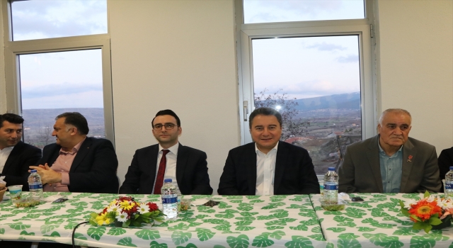 DEVA Partisi Genel Başkanı Babacan, Çankırı’da şehit ve gazi aileleriyle buluştu: