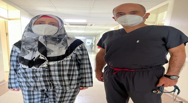 Solunum kapasitesi kritik seviyede düşen hasta nakille sağlığına kavuştu