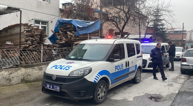 Kayseri’de evinde maskeli biri tarafından bıçaklanan kişi ağır yaralandı