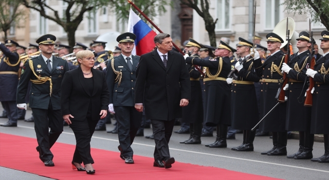 Slovenya’nın ilk kadın Cumhurbaşkanı Pirc Musar, yemin ederek görevine başladı