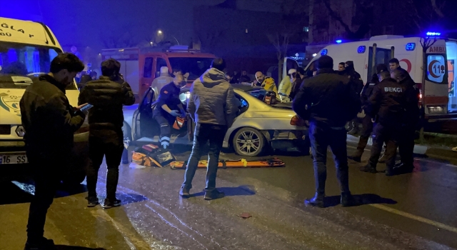 Bursa’da polisten kaçarken kaza yapan otomobildeki 1 kişi öldü, 4 kişi yaralandı