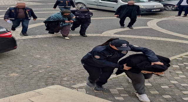 Konya’da yolcu otobüsüyle uyuşturucu sevkiyatı yapan gelin ve kaynana yakalandı