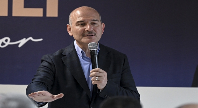 İçişleri Bakanı Soylu, Sultangazi’de partisinin teşkilat mensuplarıyla buluştu: