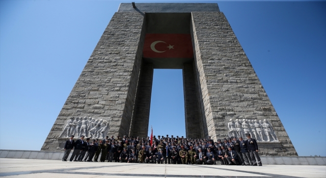 Şehitler Abidesi’nde Çanakkale Kara Savaşları’nın 108’inci yılı dolayısıyla tören düzenlendi 