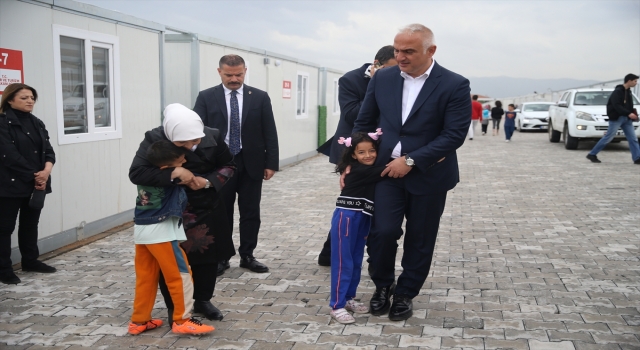 Kültür ve Turizm Bakanı Ersoy, Malatya’da konteyner kentleri ziyaret etti