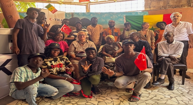 TİKA’dan Dakar’daki engelli çocuklara meslek öğreten çömlek atölyesine destek 