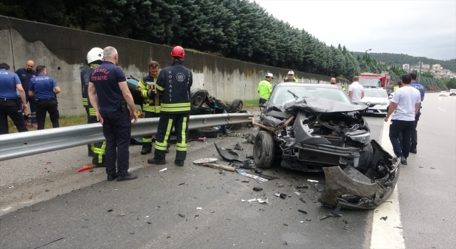 Kocaeli’de iki otomobilin çarpıştığı kazada 1 kişi öldü, 1 kişi yaralandı