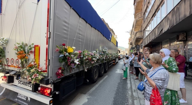 Srebrenitsa soykırımının yıl dönümünde defnedilecek cenazeler Saraybosna’dan dualarla uğurlandı