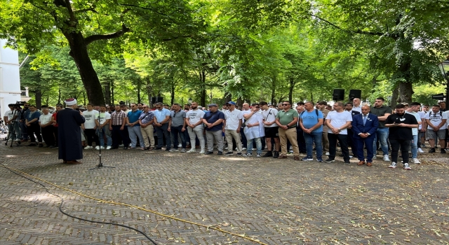 Bosna Hersek’teki Srebrenitsa soykırımının 28’inci yılında Hollanda’da anma etkinliği düzenlendi