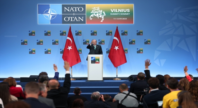 Cumhurbaşkanı Erdoğan: ”(İsveç’in NATO üyelik süreci) Meclis açıldığında inanıyorum ki süratle Meclis Başkanımızın uluslararası sözleşmelerde öne çıkaracağı sözleşme bu olacaktır”