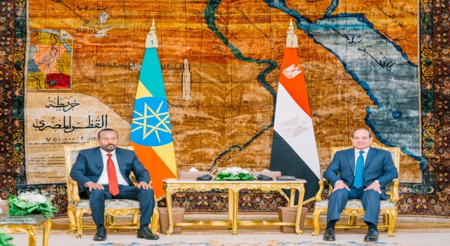 Mısır Cumhurbaşkanı ile Etiyopya Başbakanı, ”Sudan krizini ve Hedasi Barajı meselesini” görüştü