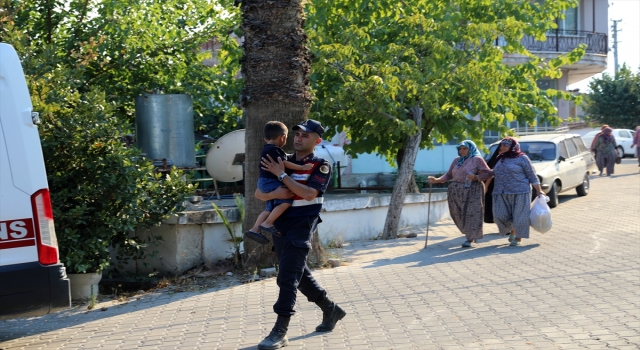 GÜNCELLEME 2 Manisa’nın Saruhanlı ilçesindeki orman yangınına müdahale sürüyor