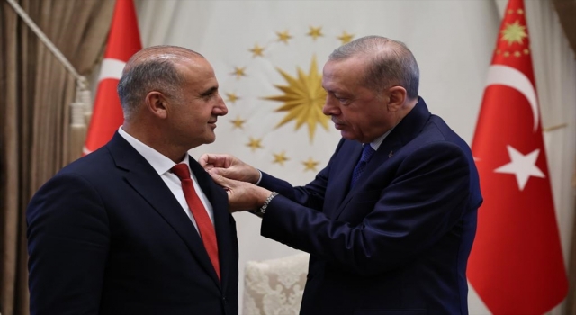 İYİ Partiden istifa eden İncirliova Belediye Başkanı Kaya AK Parti’ye geçti