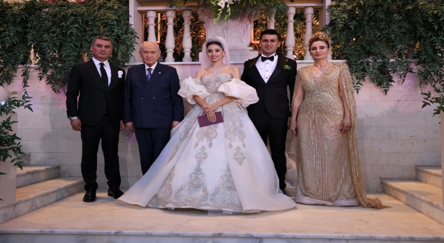 MHP Lideri Bahçeli, Gölbaşı Belediye Başkanı Şimşek’in kızının düğününe katıldı