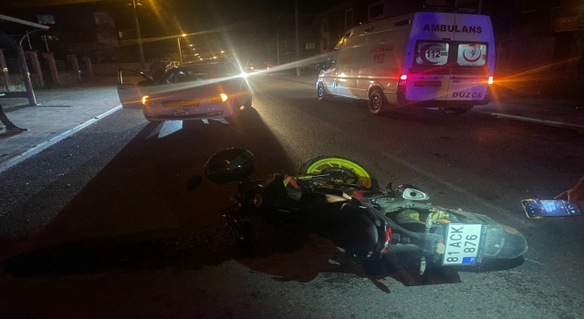 Düzce’de panelvana çarpan motosikletteki 2 kişi yaralandı