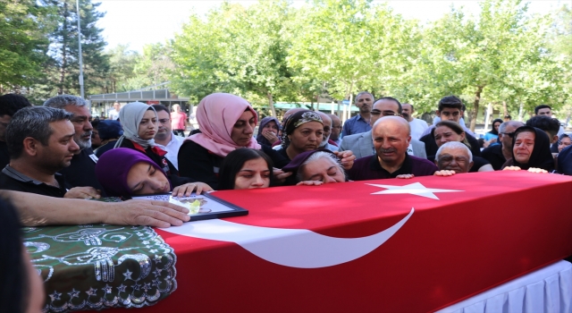 Kayseri’de tedavi gördüğü hastanede vefat eden gazi son yolculuğuna uğurlandı