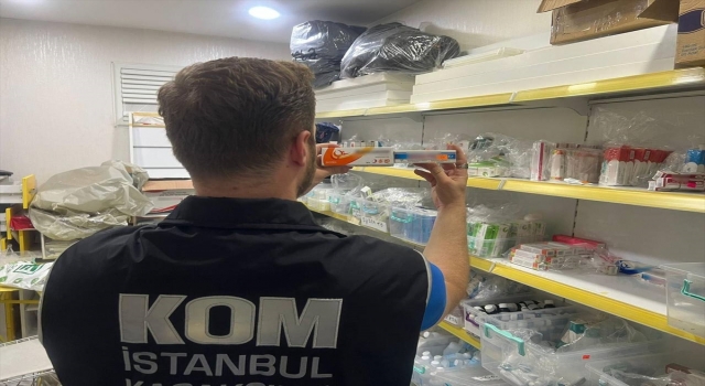 İstanbul’da yasa dışı ilaç ticareti yaptıkları iddia edilen 4 zanlı yakalandı