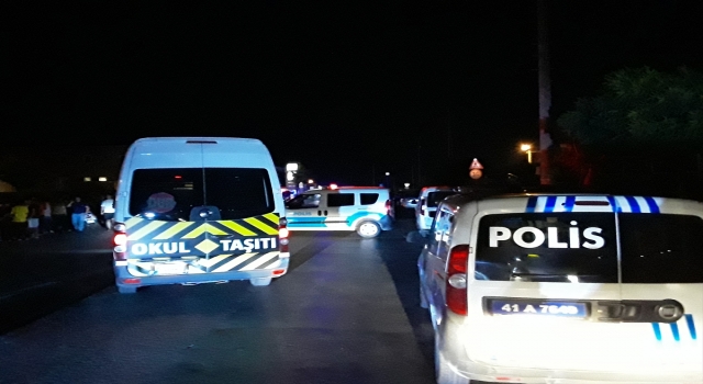 Kocaeli’de kovalamaca sonucu durdurulan araçtan açılan ateşle 1 polis yaralandı