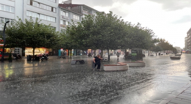 Bolu’da sağanak etkili oldu