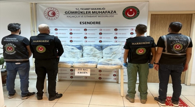 Hakkari’de Esendere Gümrük Kapısı’ndaki tırda 153 kilogram eroin ele geçirildi