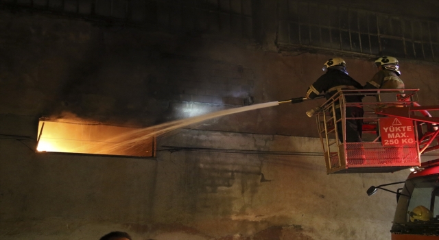 GÜNCELLEME Uşak’ta tekstil fabrikasında çıkan yangın söndürüldü