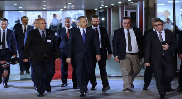 İçişleri Bakanı Yerlikaya, Ankara’daki terör saldırısında yaralanan polis memurlarını ziyaret etti:
