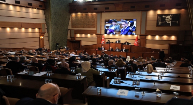 İBB Meclisi’nde hakem Halil Umut Meler’e yönelik saldırı kınandı