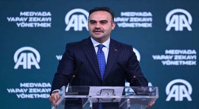 Bakan Kacır, ”Medyada Yapay Zekayı Yönetmek” forumunda konuştu:
