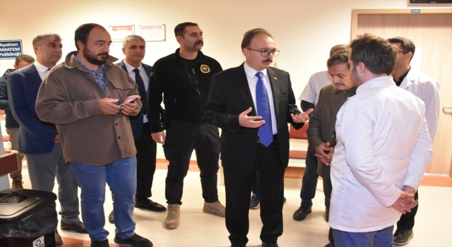 Siirt Valisi Kızılkaya’dan görev başında hastasının şiddetine uğrayan doktora ziyaret: 