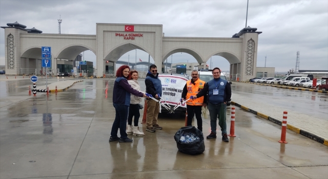 Kars’ta başlayan plastik çöp toplama yürüyüşü 93 gün sonra İpsala Sınır Kapısı’nda tamamlandı