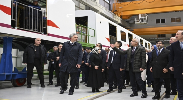İstanbul Havalimanı Metrosu’nun sürücüsüz yerli tren seti raylara çıkmaya hazır