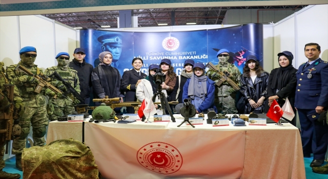 ”Doğu Anadolu Kariyer Fuarı” ilk gün 20 bin ziyaretçiyi ağırladı