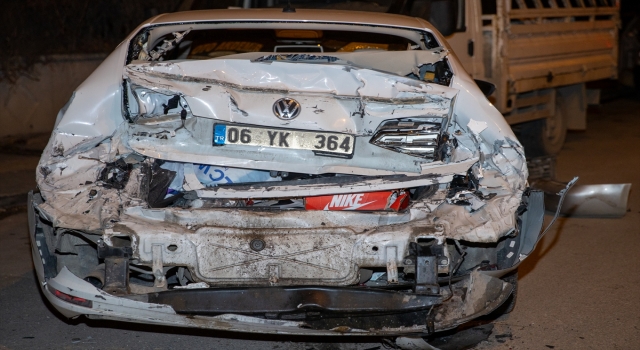Ankara’da freni patlayan kamyon 10 araca çarptı, 3 kişi yaralandı