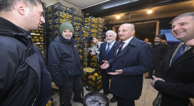 Saadet Partisi İBB Başkan adayı Aydın, esnaf ziyaretinde bulundu: 