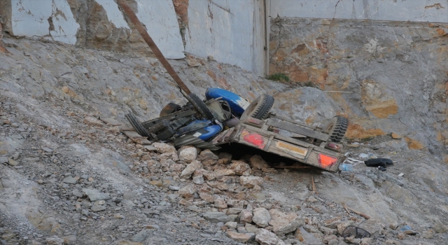 Balıkesir’de devrilen traktörün sürücüsü öldü