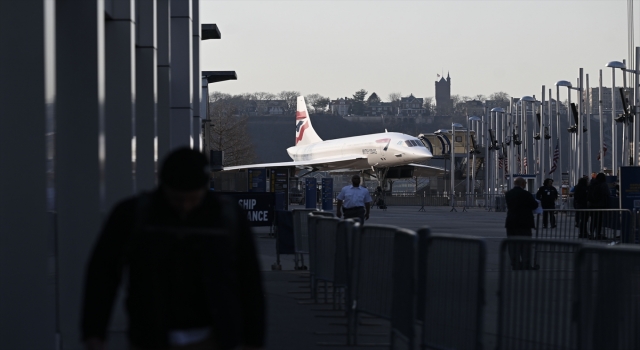 New York’ta, bakımı tamamlanan Concorde uçağı sergilendiği müzeye geri döndü
