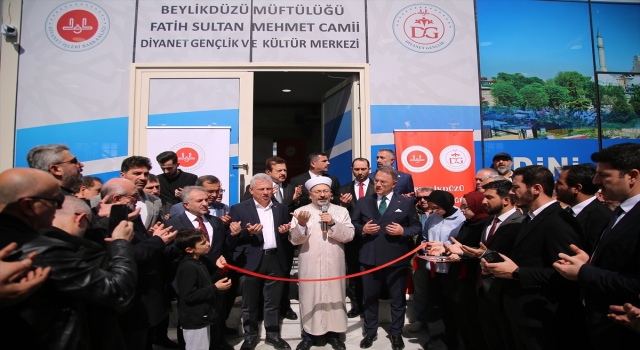 Diyanet İşleri Başkanı Erbaş, İstanbul’da açılışlara katıldı: