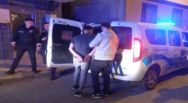 Manisa’da mahalle bekçisi ile 2 kişiyi bıçaklayan şüpheli tutuklandı
