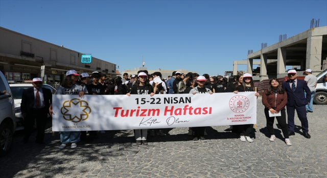 Mardin’de ”Turizm Haftası” dolayısıyla kortej yürüyüşü gerçekleştirildi
