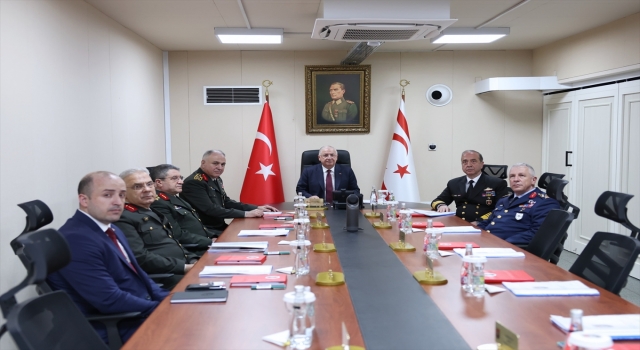 Milli Savunma Bakanı Güler, KKTC’de Boğaz Şehitliğini ziyaret etti