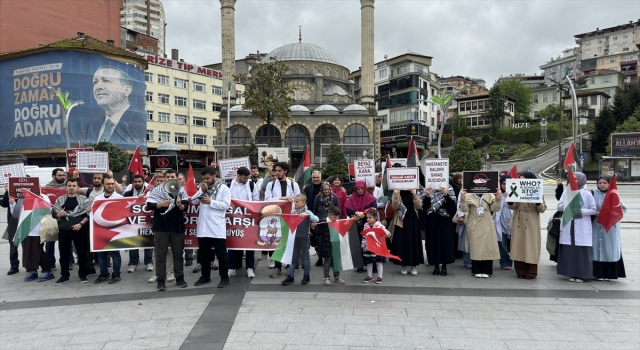 Rize’de sağlık çalışanları 25 haftadır ”sessiz yürüyüş”le İsrail’i protesto ediyor