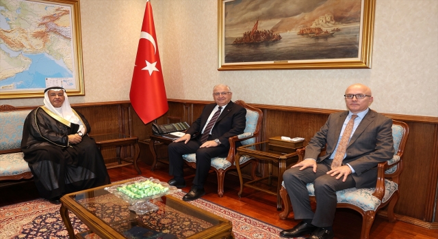 Milli Savunma Bakanı Güler, Suudi Arabistan Savunma Bakan Yardımcısı El Bayari’yi kabul etti